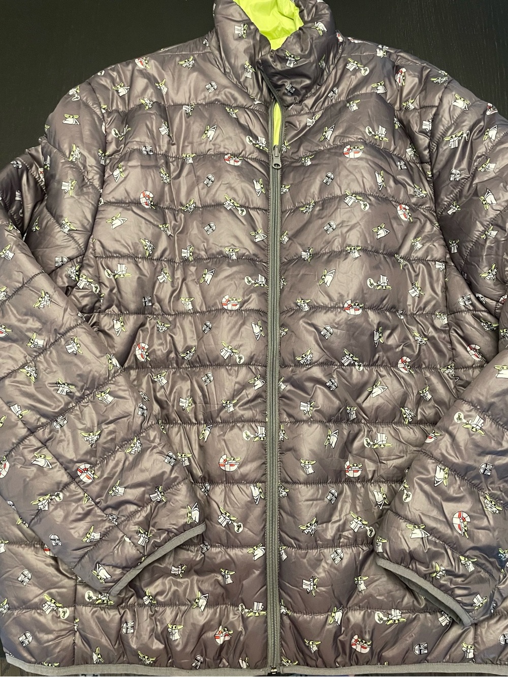 Disney unisex Grogu Reversible Gray Puffer